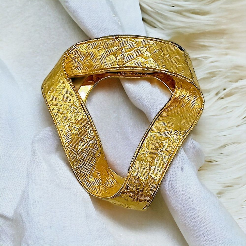 Lieba Dress Clip Vintage Scarf Brooch Textured Ribbon Triangle Estate Jewelry